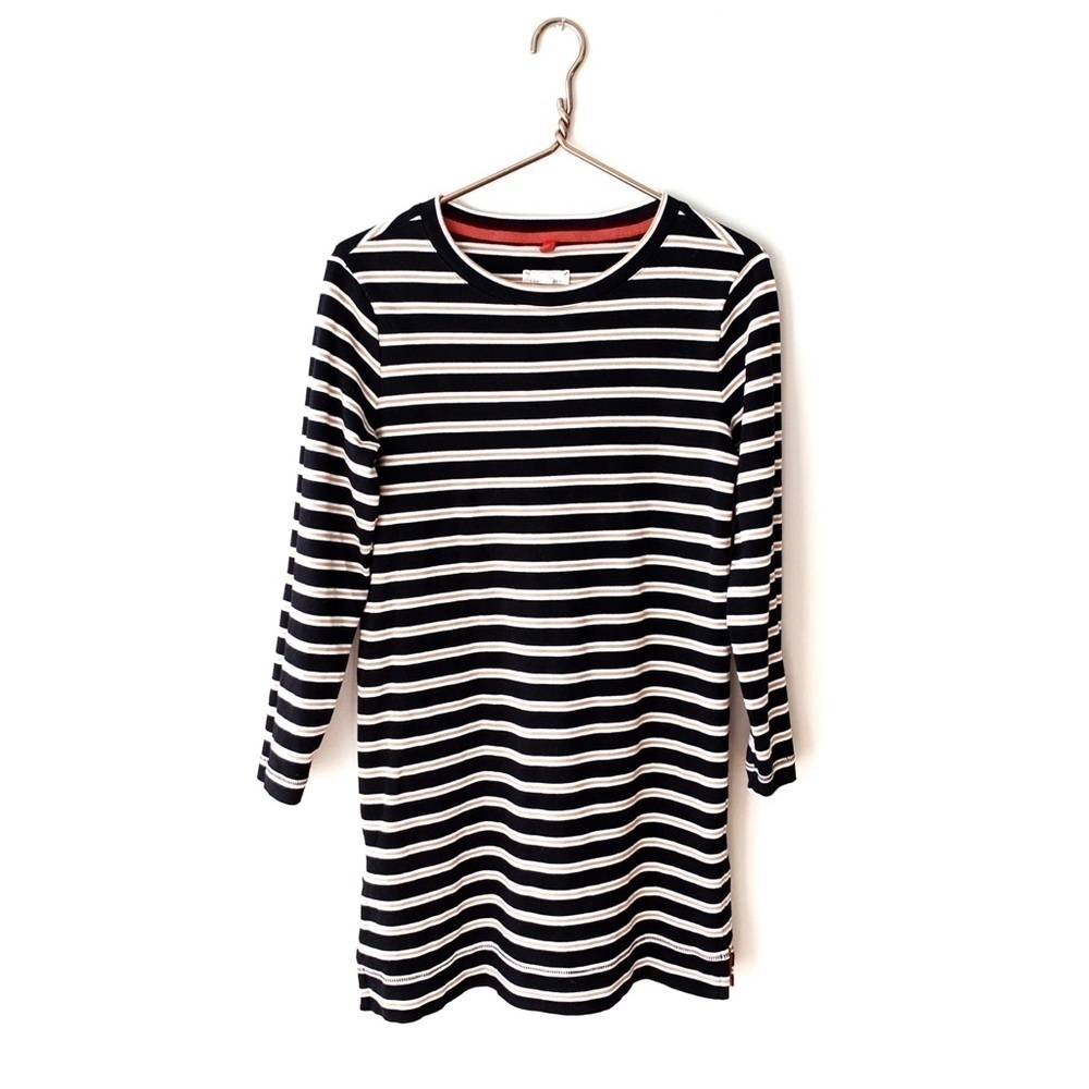 Lou & Grey | Black Sweatshirt Dress Medium Striped
